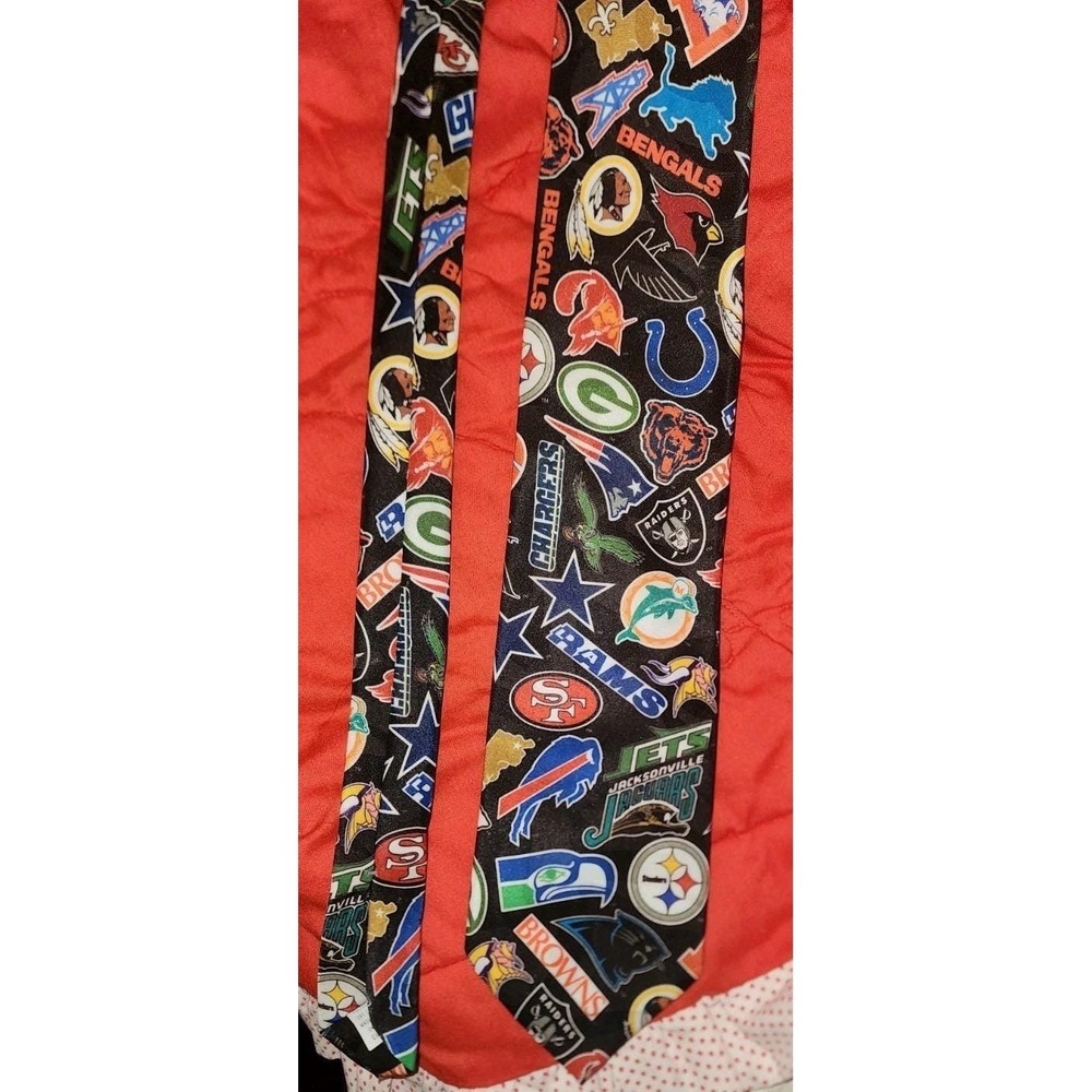 Vintage 1994 NFL Football Team Logo Tie necktie Wallywear Ralph Marlin